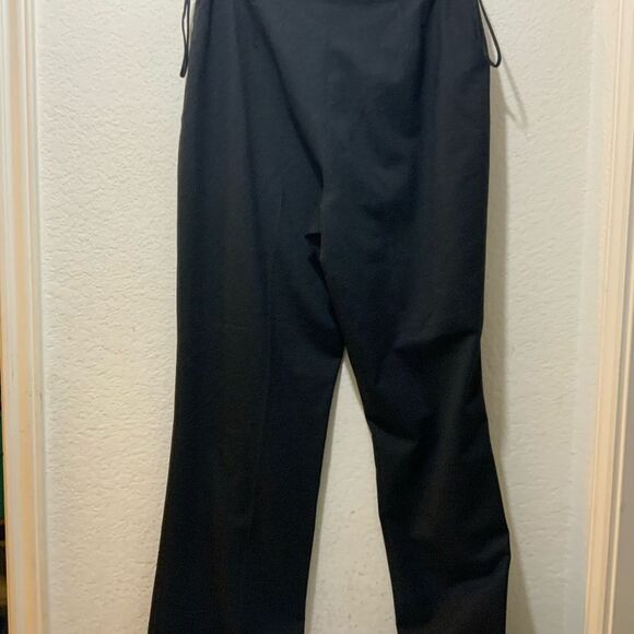 St. John’s Marie Gray, cropped black zipper jacket gold detail & matching pants - Picture 12 of 14